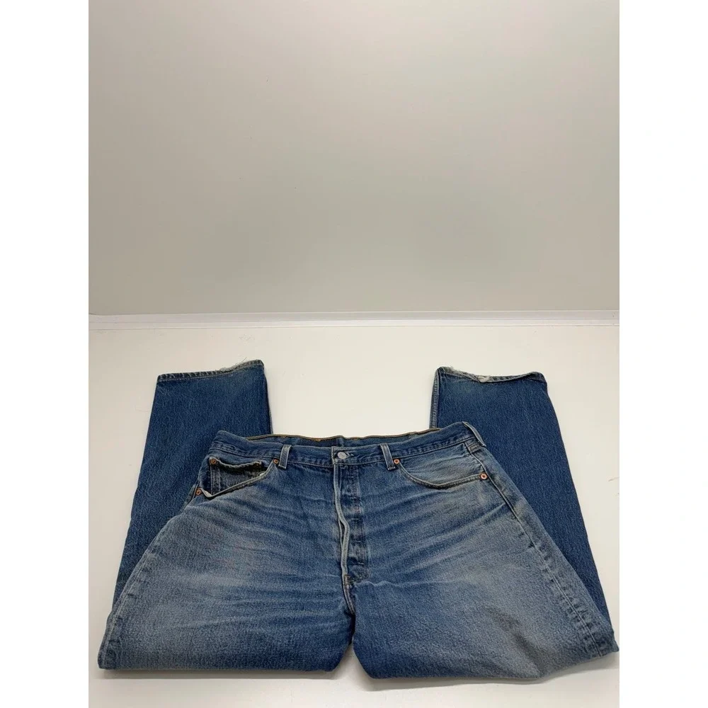 Vintage Levi's 501 XX Jeans 40x30 Made in Mexico 2002 Light Wash Button Fly USA